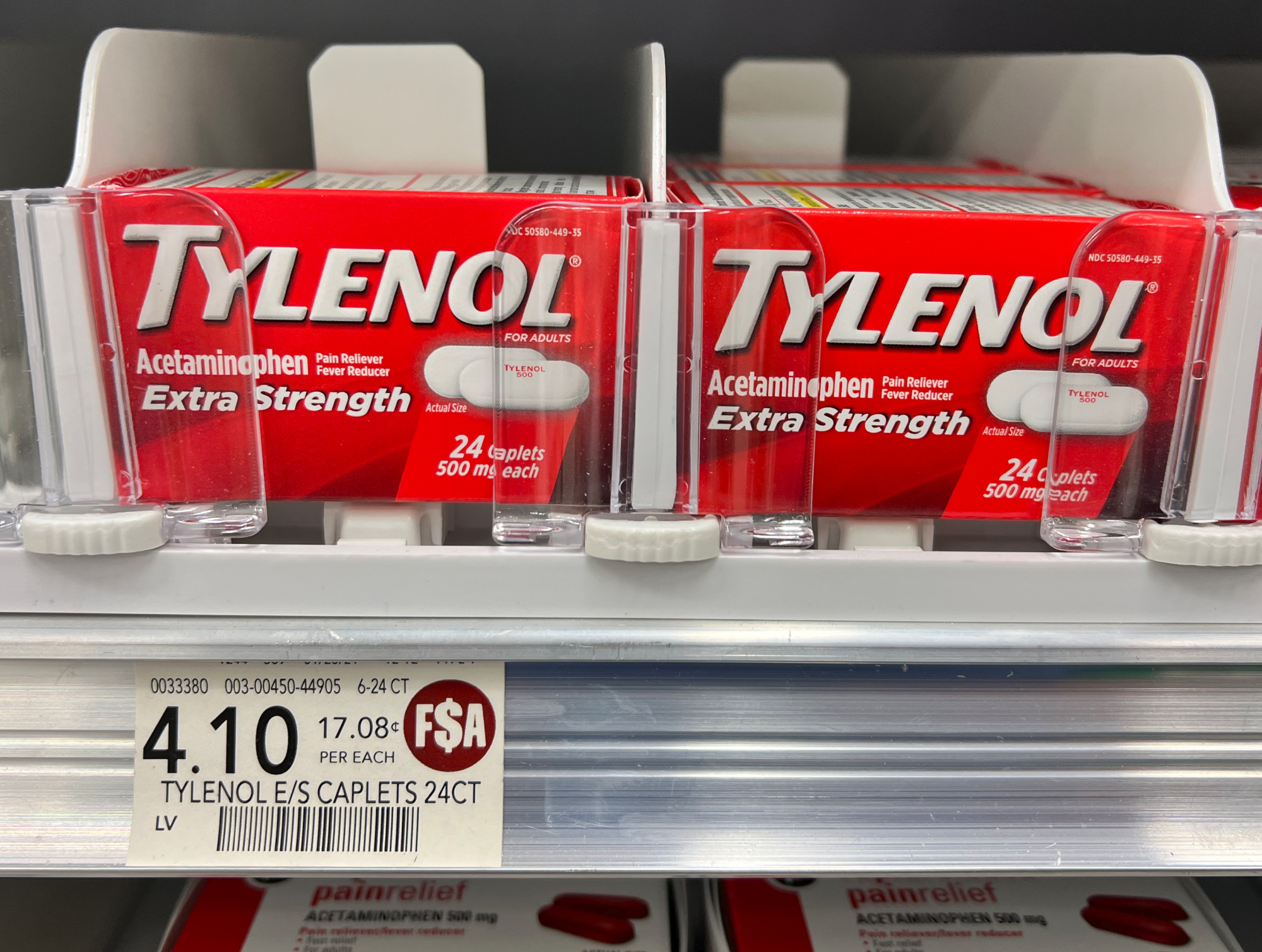 Tylenol at my store is over $10, generic is $2 : r/mildlyinteresting