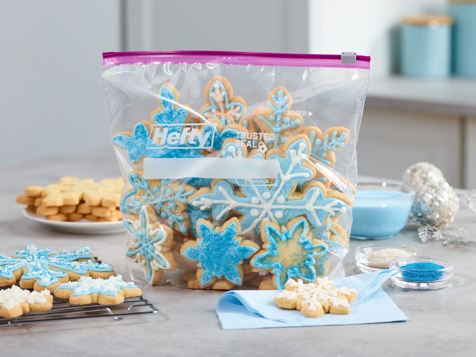 Hefty® Slider Bags Are Perfect For Holiday Food Prep & Storage