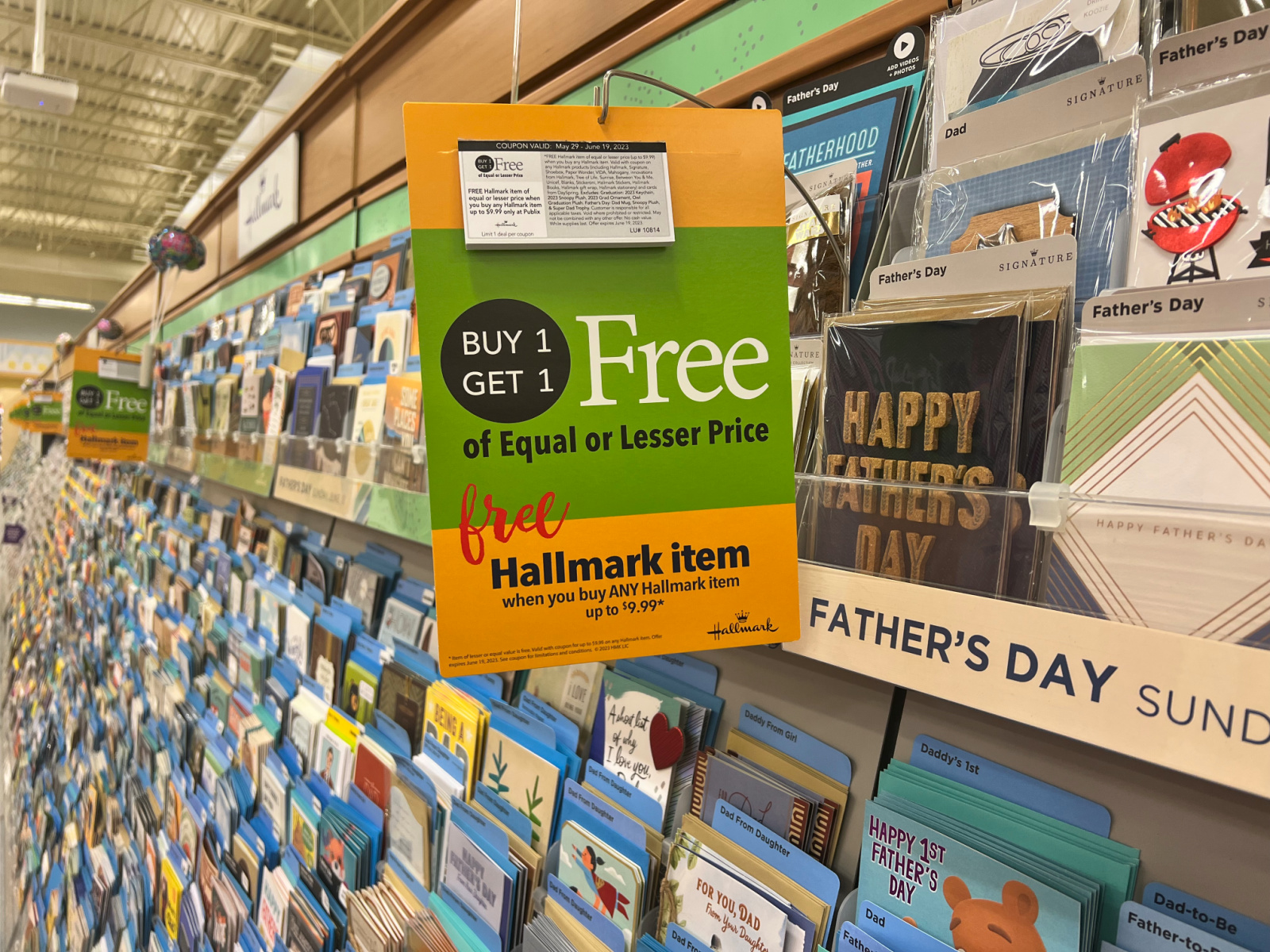 New Hallmark Coupon Grab Cheap Cards, Bags, Wrapping Paper, Bows